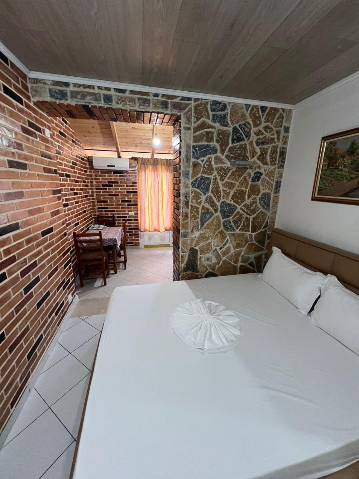 Guest Rooms Arbri Avlonya Dış mekan fotoğraf