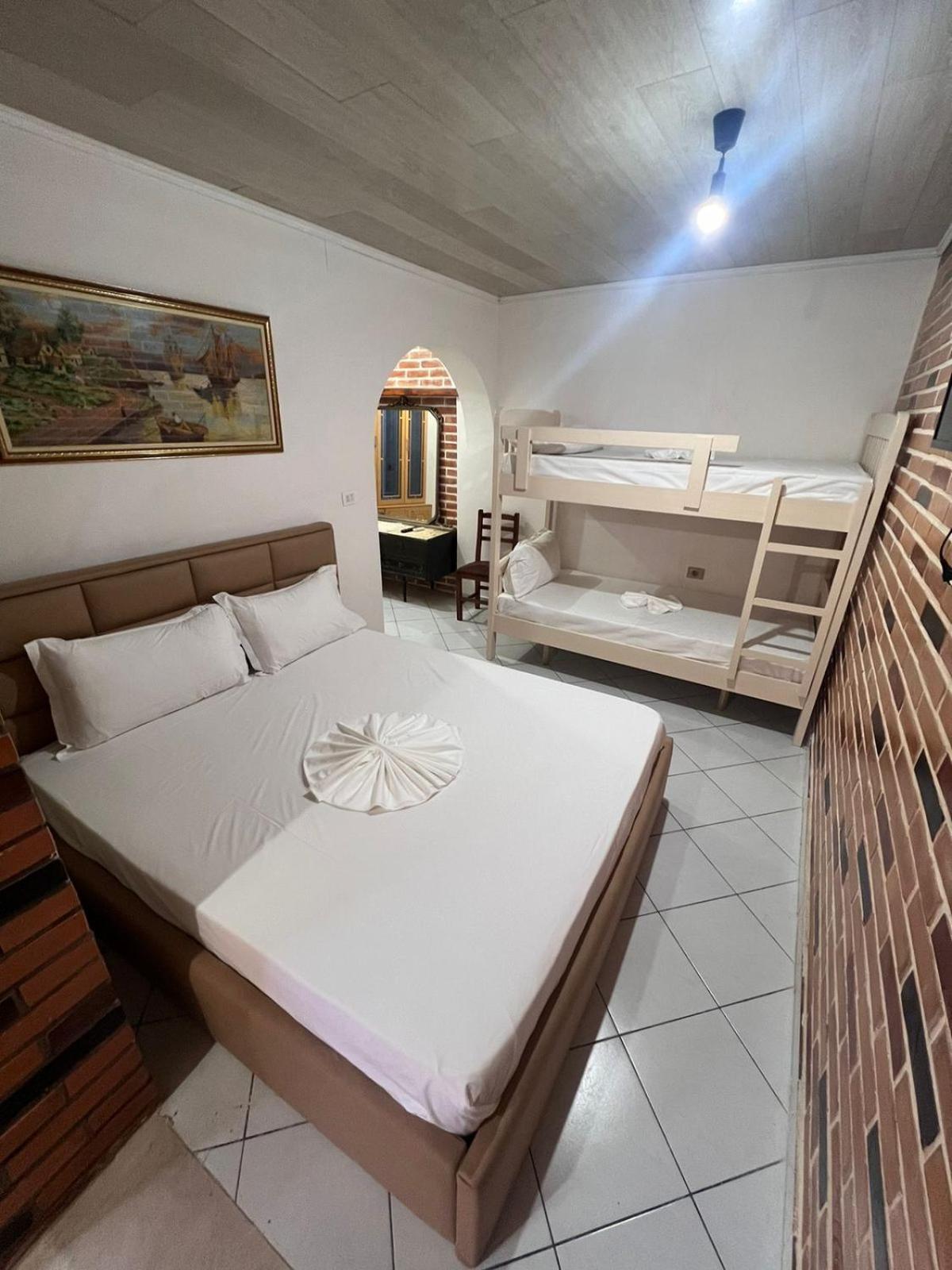 Guest Rooms Arbri Avlonya Dış mekan fotoğraf
