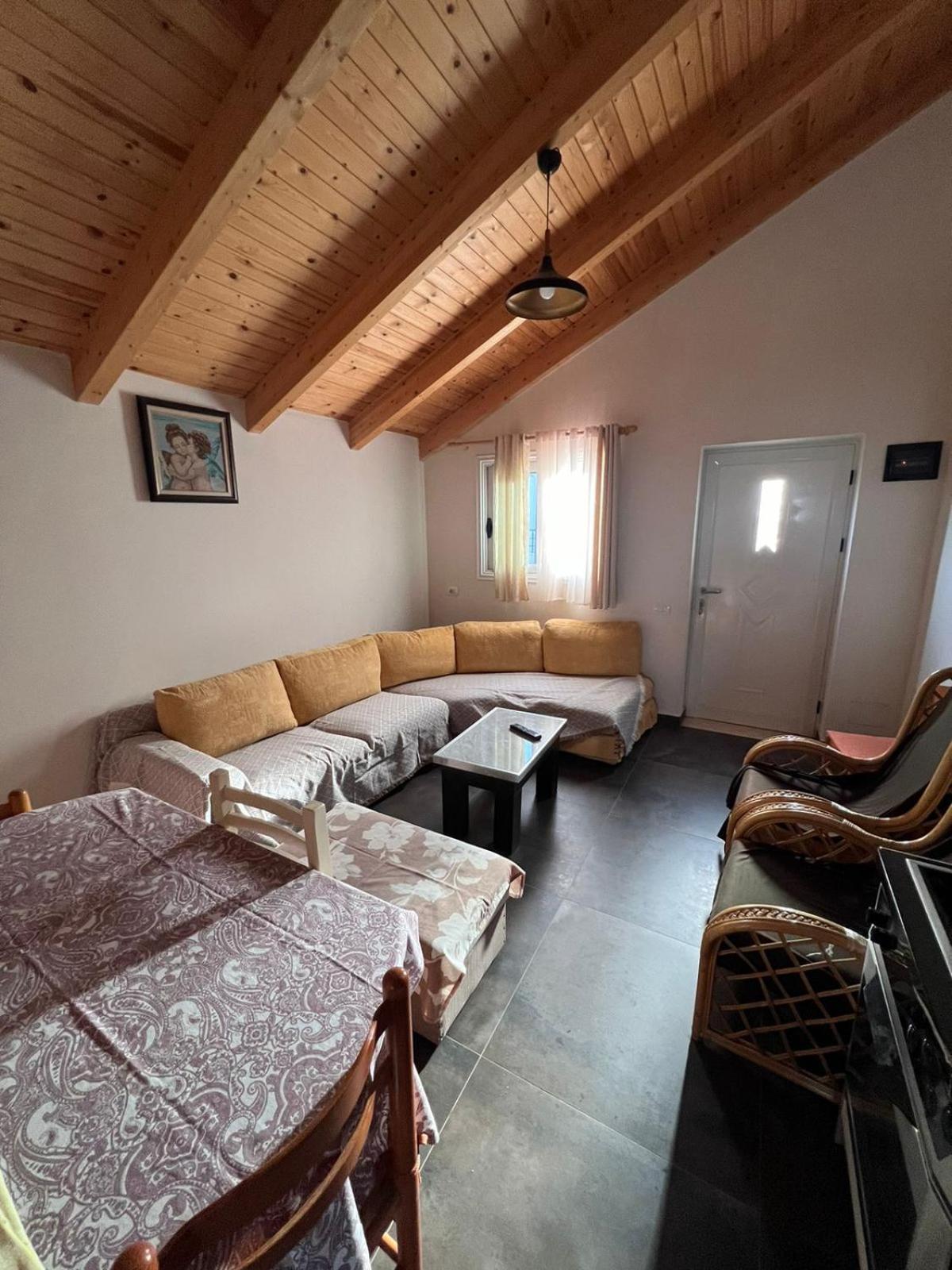Guest Rooms Arbri Avlonya Dış mekan fotoğraf
