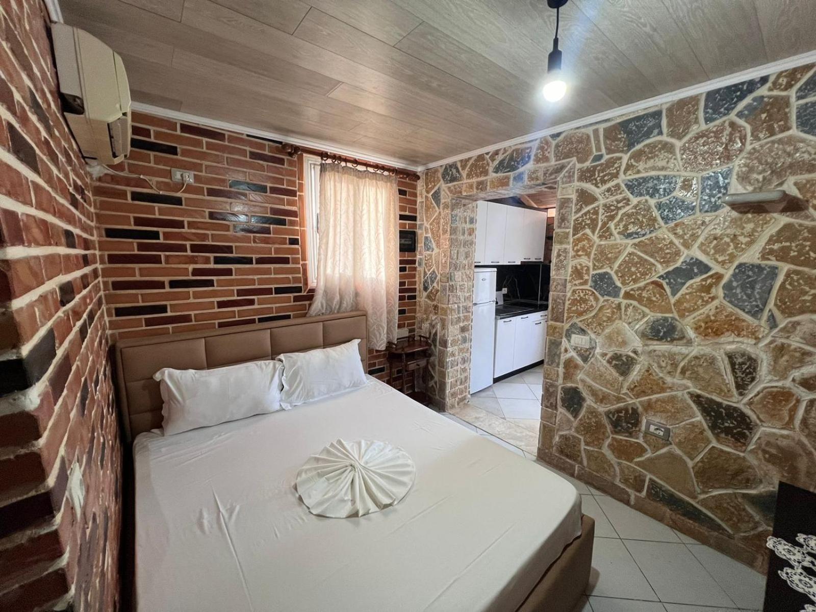 Guest Rooms Arbri Avlonya Dış mekan fotoğraf