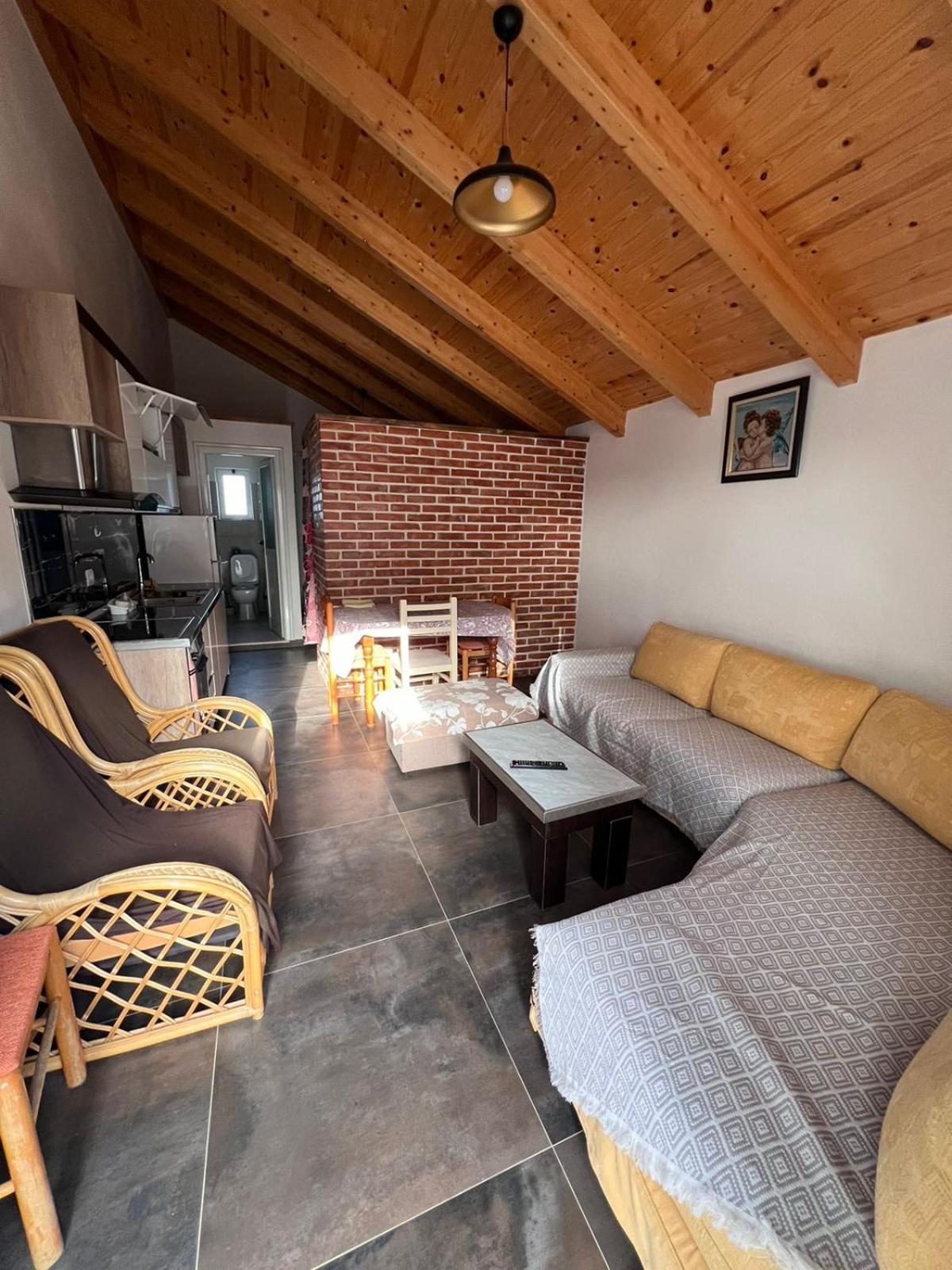 Guest Rooms Arbri Avlonya Dış mekan fotoğraf