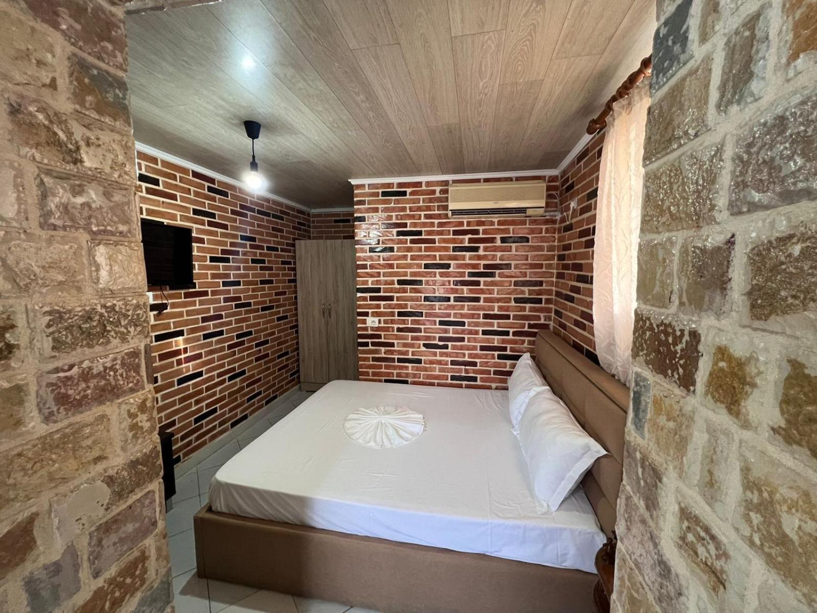 Guest Rooms Arbri Avlonya Dış mekan fotoğraf